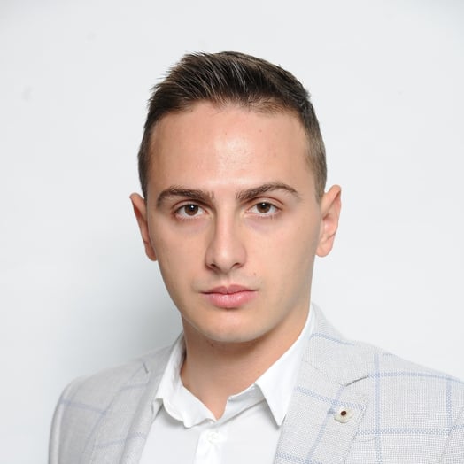 Aleksa janiki，塞尔维亚贝尔格莱德的开发者