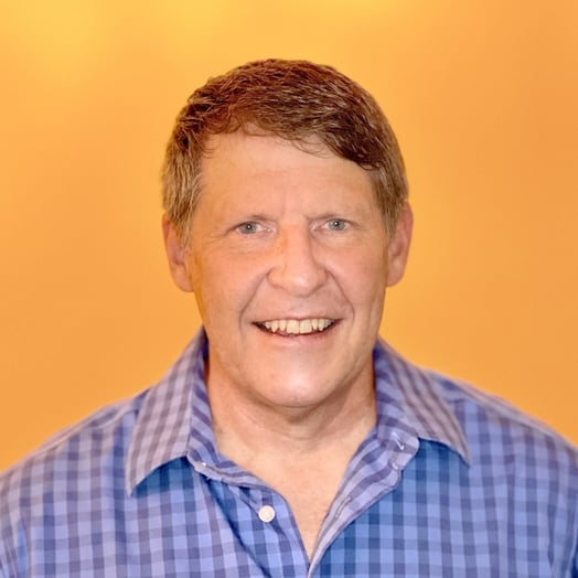 约翰Hasenauer，美国加州西米谷市场专家
