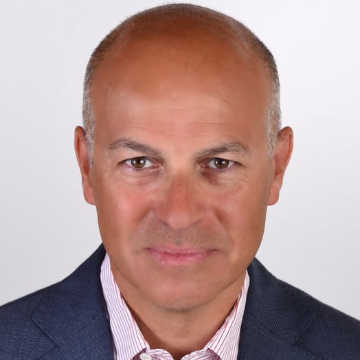 马里奥·d 'Aragona，英国伦敦金融专家