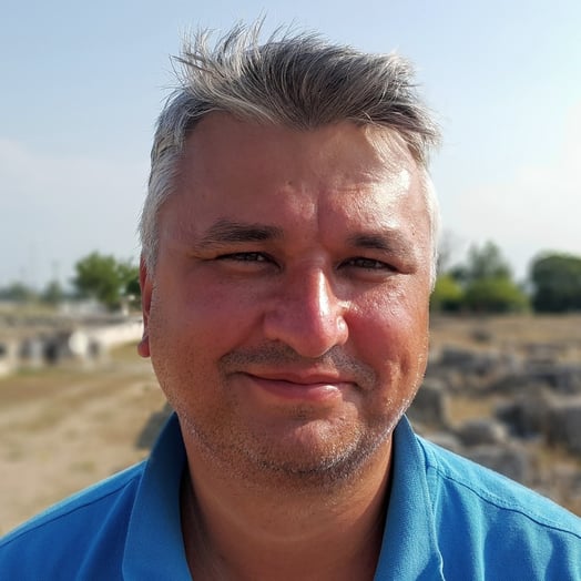 Dejan Peshevski，马其顿斯科普里的开发者