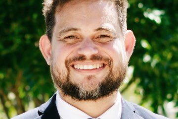 Angel J. Perez, Freelance UX Designer.