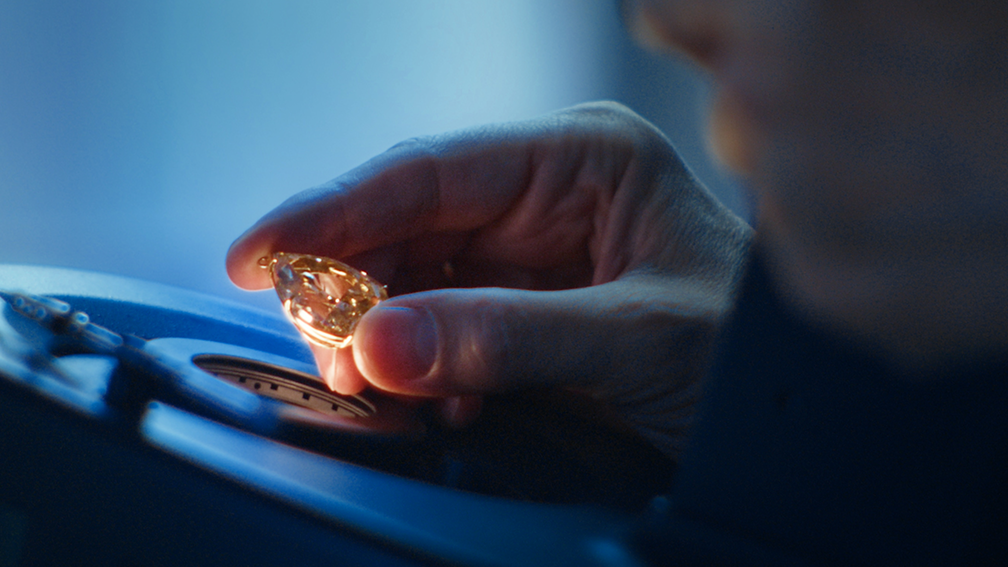 Authentia revolutionizes gem tracing with first-of-its-kind blockchain solution.