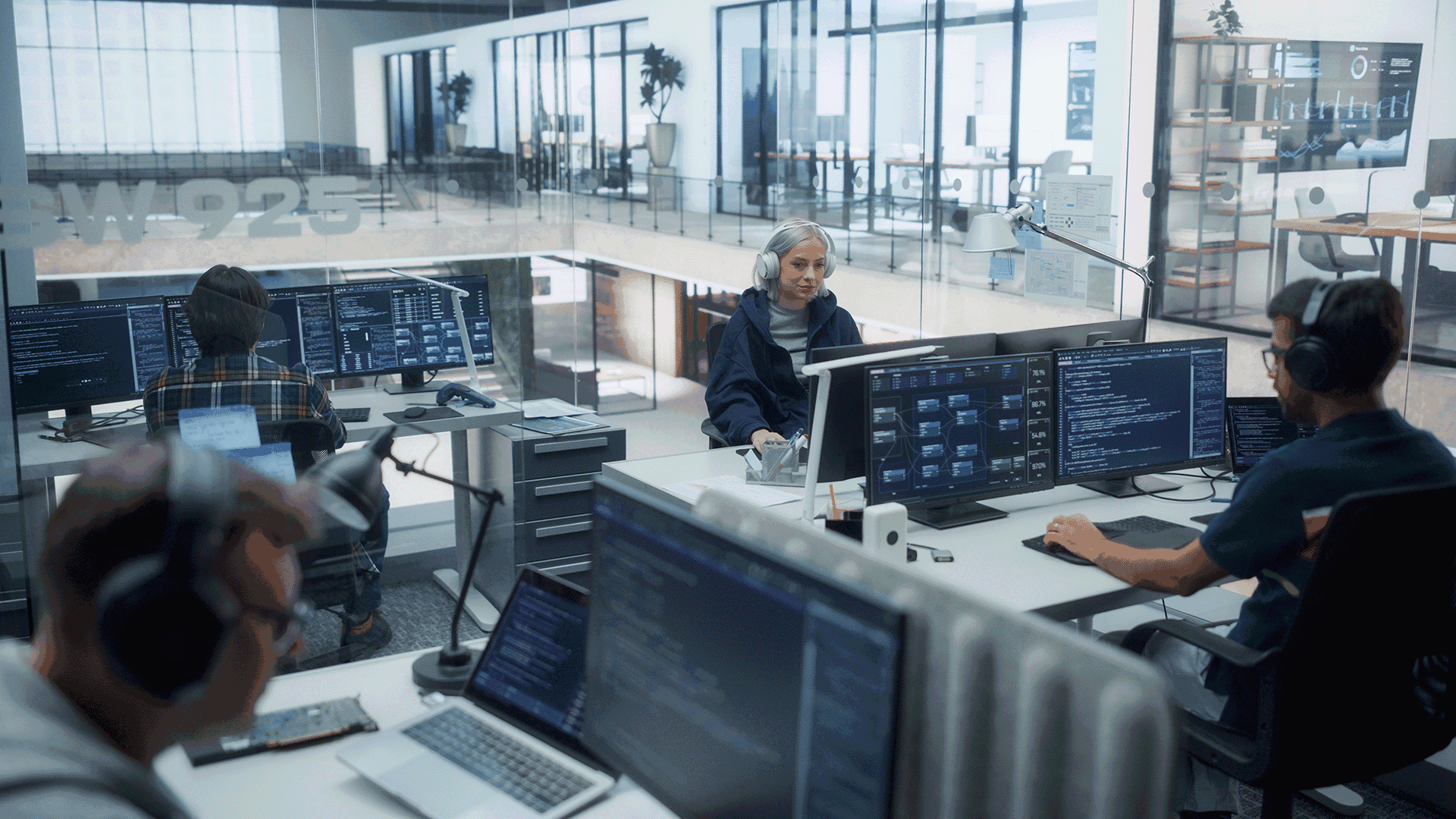 Toptal drives 600% user growth through data access improvements for enterprise software firm.