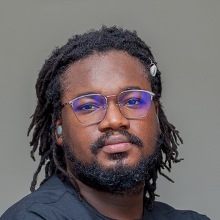 Osamudiamen Imasuen, Senior fintech Designer for Hire.