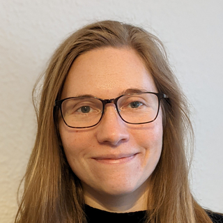 Elizabeth Eardley, PhD, Accomplished data analysis Freelancer.