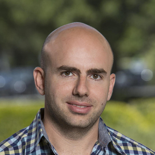 Fabian Schvartzman, business development Specialist For Hire.