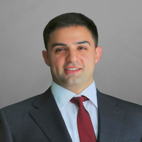 Vahan Martirosyan, Developer in Abu Dhabi, United Arab Emirates