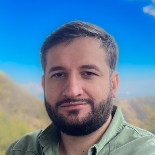 Beka Bendeliani, Freelance AI Workflow Programmer for Hire.