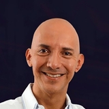 Edwin Villacis, Expert prompt engineering Programmer for Hire.