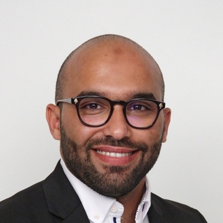 Hamdi Arem, Accomplished integration Freelancer.