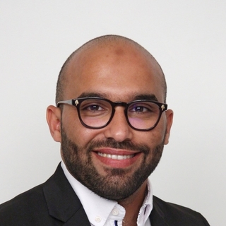 Hamdi Arem, Accomplished integration Freelancer.