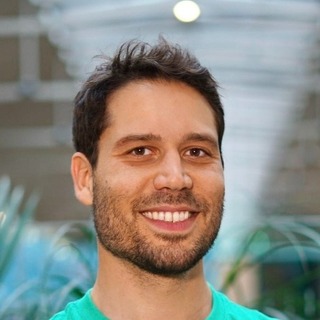Gabriel Danet, Senior Mockups Designer.