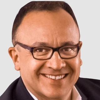James De Janon, Consultant in supply chain management consulting.