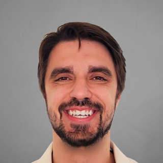 Gustavo Loureiro dos Reis, Freelance Product Development Product Management Consultant.