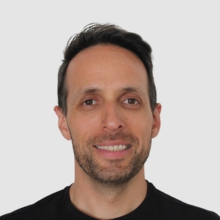 Mauricio Togneri, Expert plaid API Programmer for Hire.