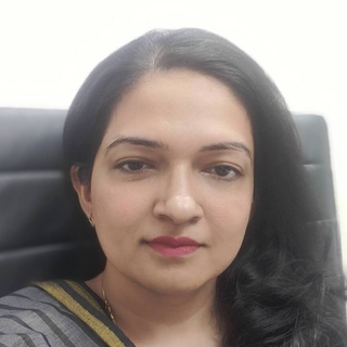 Dhara Dhaval Shah, Freelance CodeIgniter Engineer.