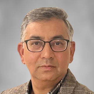 Amit Rathi, Fractional CFO Professional.