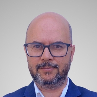 Arturo Carvallo, market sizing Consulting Expert.