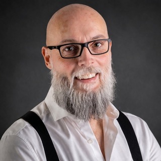 Michele Brissoni, Freelance DevOps Engineer.