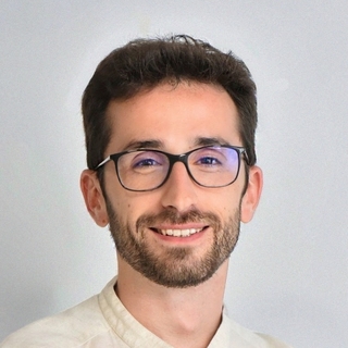 Goran Babarogic, Toptal fintech Designer.