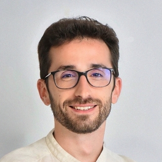 Goran Babarogic, Toptal fintech Designer.