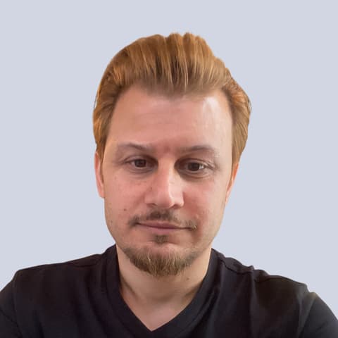 Hossein BabaeiTabarBisheh, Developer in Istanbul, Turkey