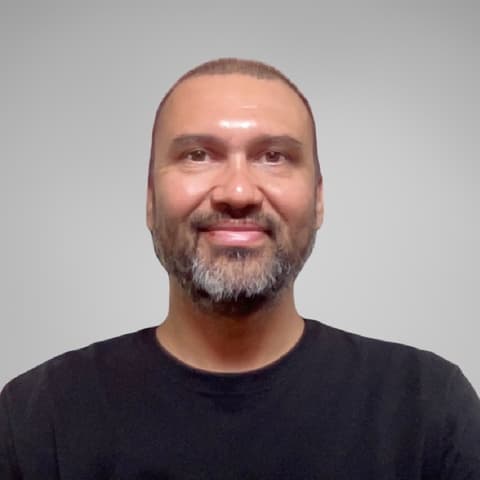 Imi Kim, Developer in Calgary, Canada