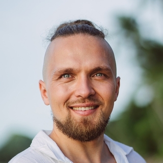 Martin Barbason, Freelance iOS Engineer.