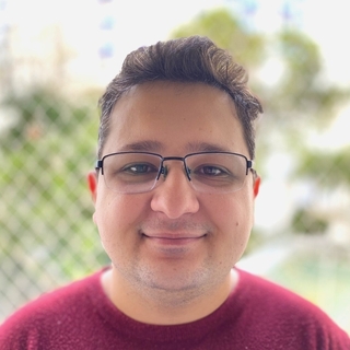 Emanoel Trevisol, AngularJS Coder.