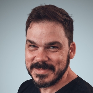 Thiago Emmanuel, Senior strategy Designer.