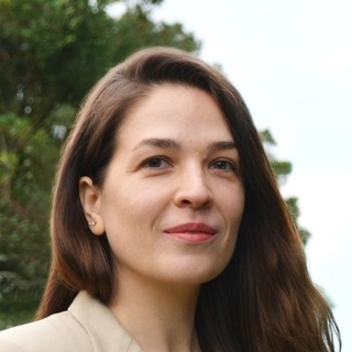 Ozlem Eren Akaydin, Expert AI Designer Freelance.