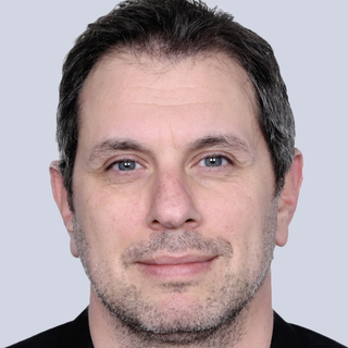 Michael Makdah, Market Intelligence Copywriter.
