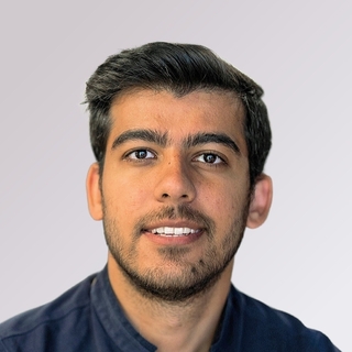 Varun Mehra, Freelance fintech Designer.