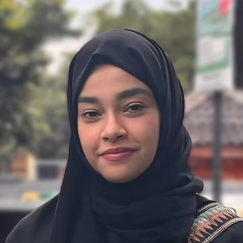 Wafa Babsail, Designer in Jakarta, Indonesia