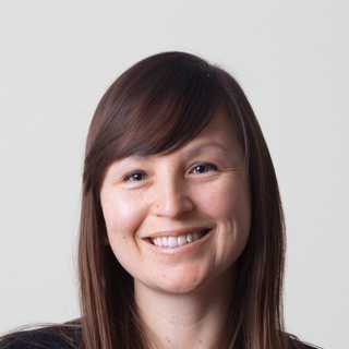 Marie-Eve Tremblay, Expert InDesign Designer Freelance.