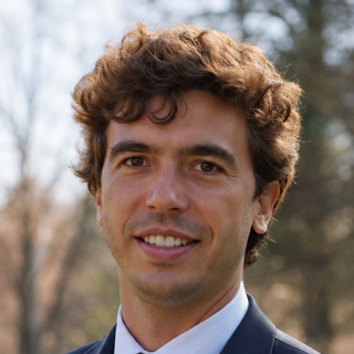 Joao Diogo de Oliveira, Senior quantum computing Programmer and Consultant.