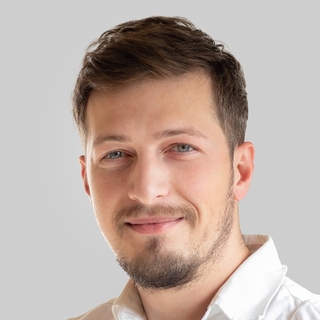 Davit Jibuti, NoSQL Freelancer.