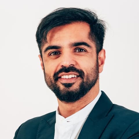 Nikhil Divecha, Management Consultant in Lisbon, Portugal