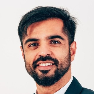 Nikhil Divecha, Business Model Freelancer.