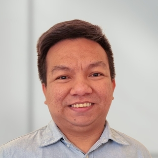 Ian Jomar Ballester, Senior WebSphere Programmer and Consultant.