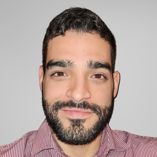 Hernán Diaz Granados, community management Specialist.