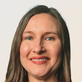 Anna Yelkina-Damman, Brand Management Writer.