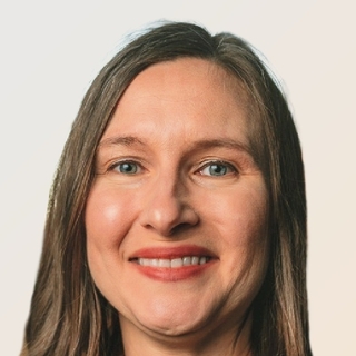 Anna Yelkina-Damman, Brand Management Writer.