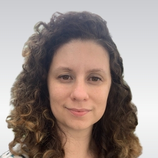 Aline Kolczycki Borges, RxSwift Freelancer.