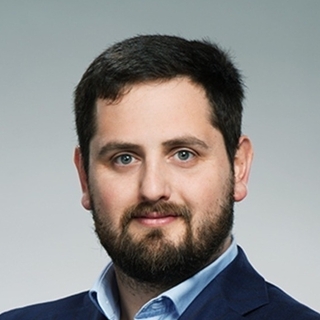 Lazar Vujaklija, Fractional CFO Consultant.