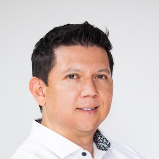 Luis Sánchez, Senior Azure Programmer and Consultant.