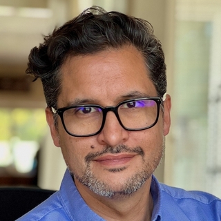Carlos Sanabria, VMware Coder.