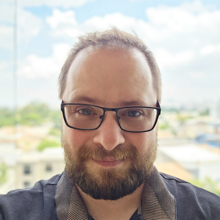 Claudio Nazzari, Play Framework Freelancer.