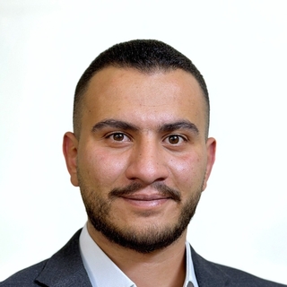 Qais Suliman, VoIP Freelancer.