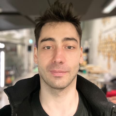 Charles-Edouard Ladari, Developer in Paris, France